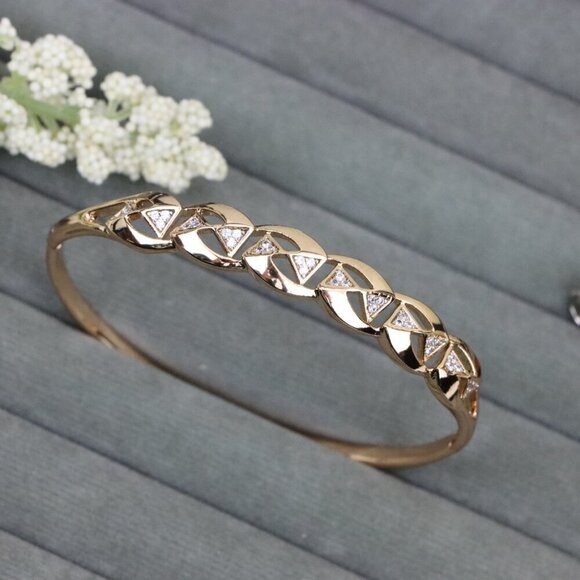 Elegant Rose Gold Bangle with Geometric Triangle Detailing, XPBL0519 - Picture 11 of 12